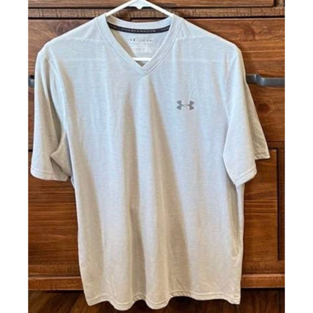 Under Armour‎ Shirt
